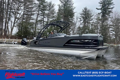 BOATZON | Avalon Excalibur LTD Quad Lounge Windshield 25 FT 2025