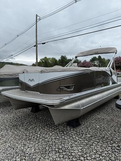 BOATZON | Avalon LSZ Cruise Rear Bench 19 FT 2025
