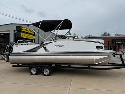 BOATZON | Avalon LSZ Versatile Rear Lounger 2025