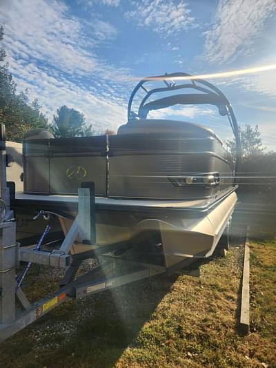 BOATZON | Avalon Luxury Pontoons 2385 Catalina 2022