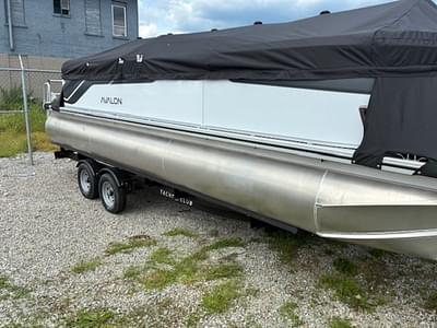 BOATZON | Avalon Venture 85 Quad Lounger 23 FT 2025 BOATZON | Avalon Venture 85 Quad Lounger 23 FT 2025