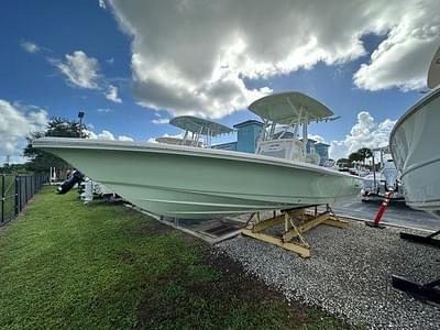 BOATZON | 2024 Avenger 26 Avenger
