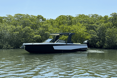 BOATZON | Aviara AV28 Outboard 2024