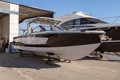 BOATZON | Aviara AV32 2024