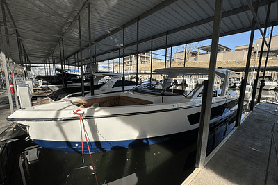 BOATZON | Aviara AV36 Outboard 2024