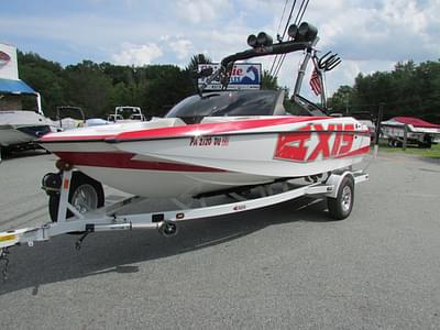 BOATZON | 2012 Axis A20