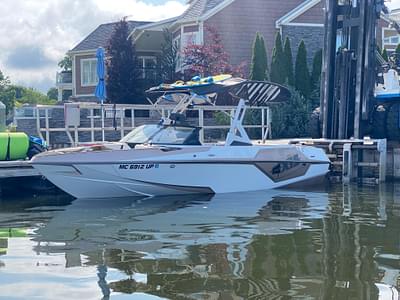BOATZON | Axis T22 2021 BOATZON | Axis T22 2021