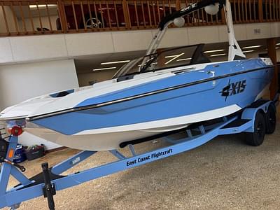 BOATZON | Axis Wake Research A20 2025