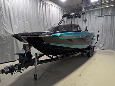 BOATZON | Axis Wake Research A24 INDOOR UED BOAT SHOW SPECIAL 2022