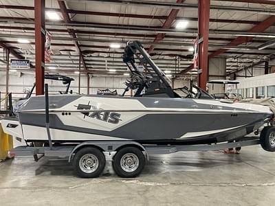 BOATZON | Axis Wake Research T22 2020