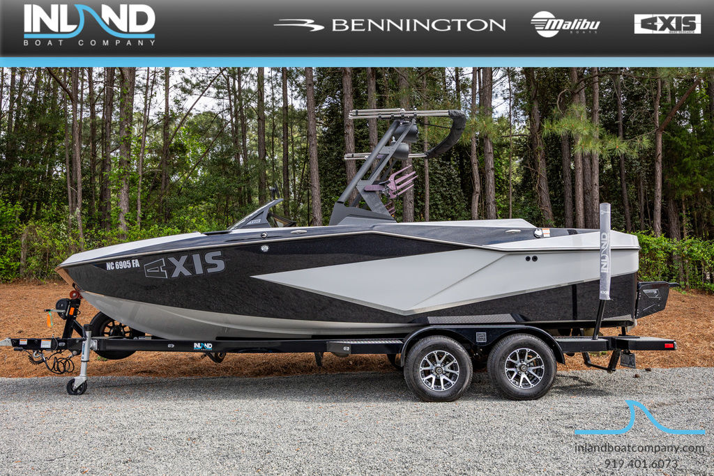 2022 Axis Wake Research T220 - Sold Boat