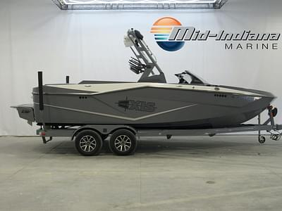 BOATZON | Axis Wake Research T220 2023 BOATZON | Axis Wake Research T220 2023
