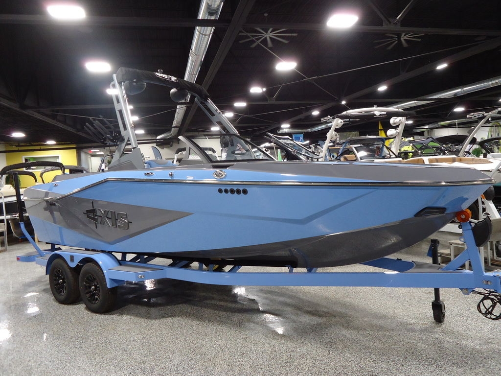 2025 Axis Wake Research T220 - Sold Boat