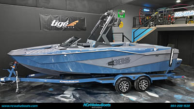 BOATZON | Axis Wake Research T235 2023 BOATZON | Axis Wake Research T235 2023