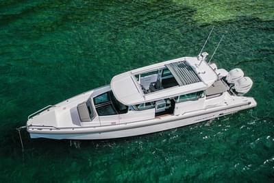 BOATZON | Axopar 37 XC CROSS CABIN 2026