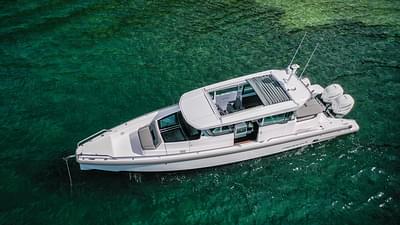 BOATZON | Axopar 37 XC Cross Cabin Aft Cabin 2024