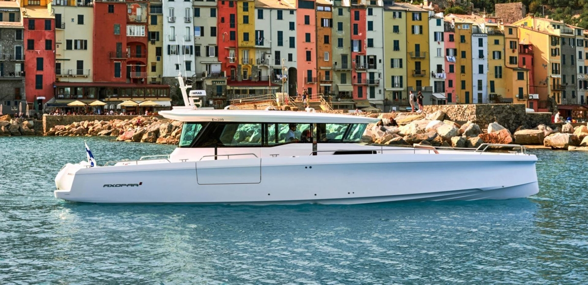 2022 Axopar 45XCCrossCabin - Sold Boat
