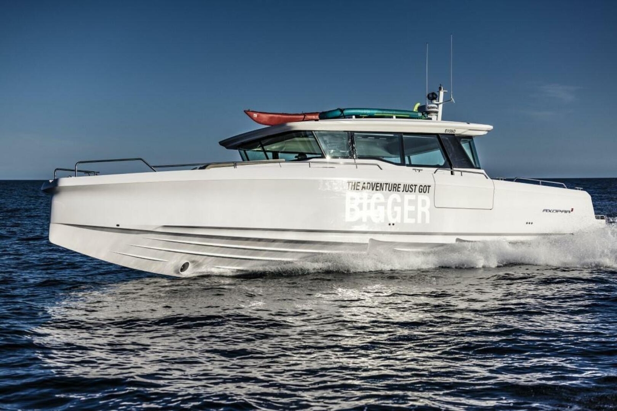 2024 Axopar 45 XC Cross Cabin - Sold Boat