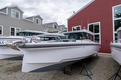 BOATZON | 2025 Axopar Cross Cabin