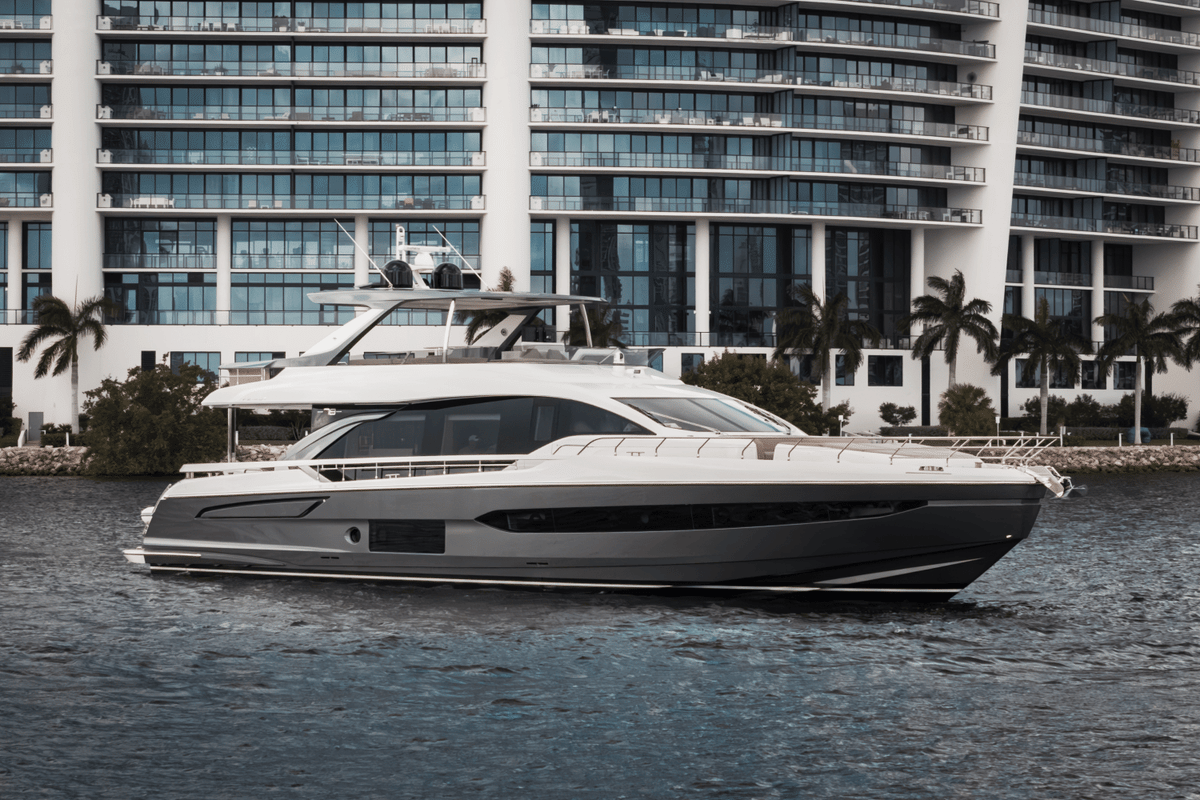 2024 Azimut 78 FLY - Sold Boat
