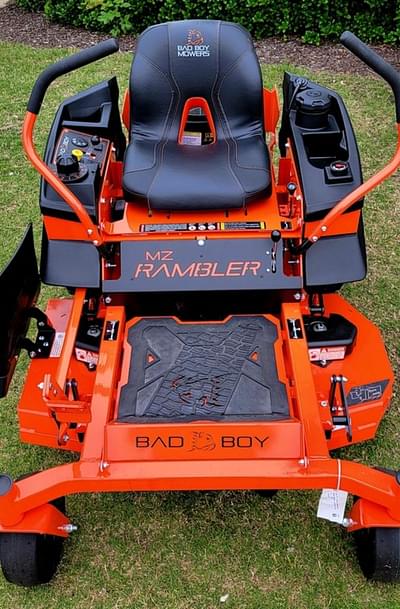 BOATZON | Bad Boy RAMBLER 42 BRIGGS 2025