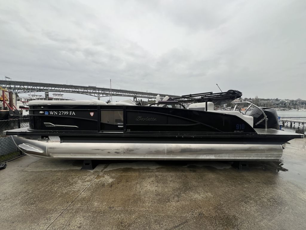 2022 Barletta 23UC - Sold Boat
