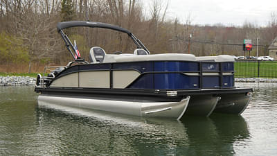 BOATZON | Barletta Boats Cabrio 22UC 2025