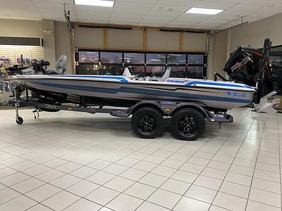 BOATZON | Bass Cat COUGAR FTD SP w Mercury 250 Pro XS 2025