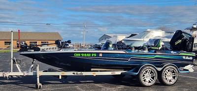 BOATZON | Bass Cat Eyra 2014 BOATZON | Bass Cat Eyra 2014