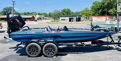 BOATZON | Bass Cat Eyra 2025 BOATZON | Bass Cat Eyra 2025
