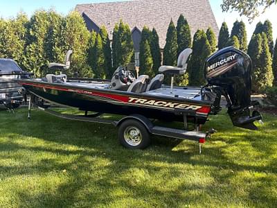 BOATZON | 2017 Bass Tracker PRO TEAM 190 TX