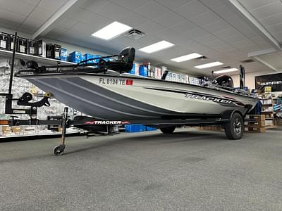 BOATZON | Bass Tracker Pro Team 195TXW 2022