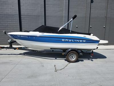 BOATZON | Bayliner 185 Bowrider 2012