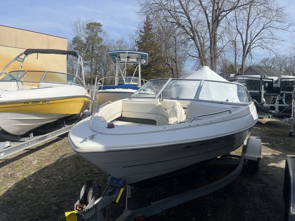 1999 Bayliner 1850 BR - Sold Boat