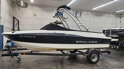BOATZON | Bayliner 195 Bowrider 2013