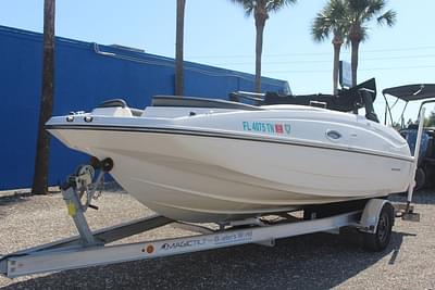 BOATZON | Bayliner 210 Deck Boat 2018 BOATZON | Bayliner 210 Deck Boat 2018