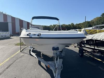 BOATZON | Bayliner 217 DB 2008