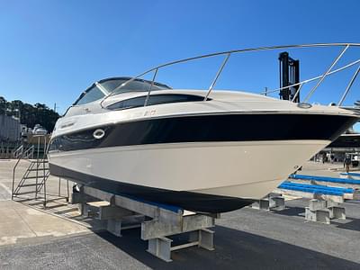 BOATZON | Bayliner 245 Cruiser 2013