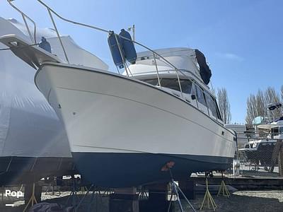 BOATZON | Bayliner 3270 Explorer BOATZON | Bayliner 3270 Explorer