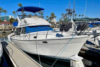 BOATZON | Bayliner 3288 Motoryacht 1989