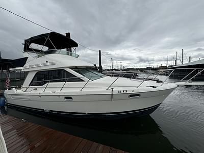 BOATZON | Bayliner 3388 Motoryacht 1996