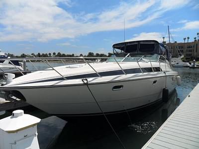 BOATZON | Bayliner 4085 Avanti