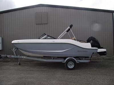 BOATZON | Bayliner D20 2025