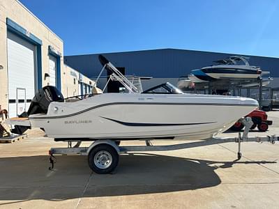 BOATZON | Bayliner D20 2025