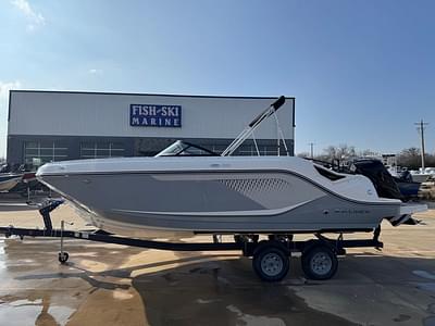 BOATZON | Bayliner D22 2025 BOATZON | Bayliner D22 2025