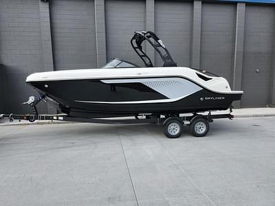 BOATZON | Bayliner D22I 2025