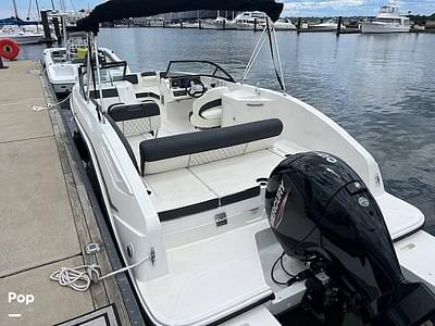 BOATZON | Bayliner DX 2200