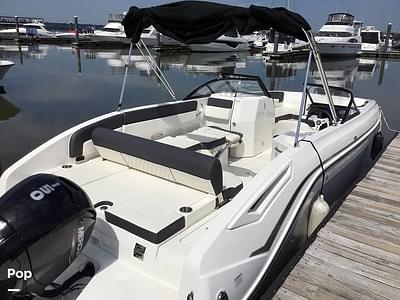 BOATZON | Bayliner DX 2200