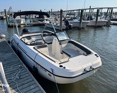 BOATZON | Bayliner DX 2200