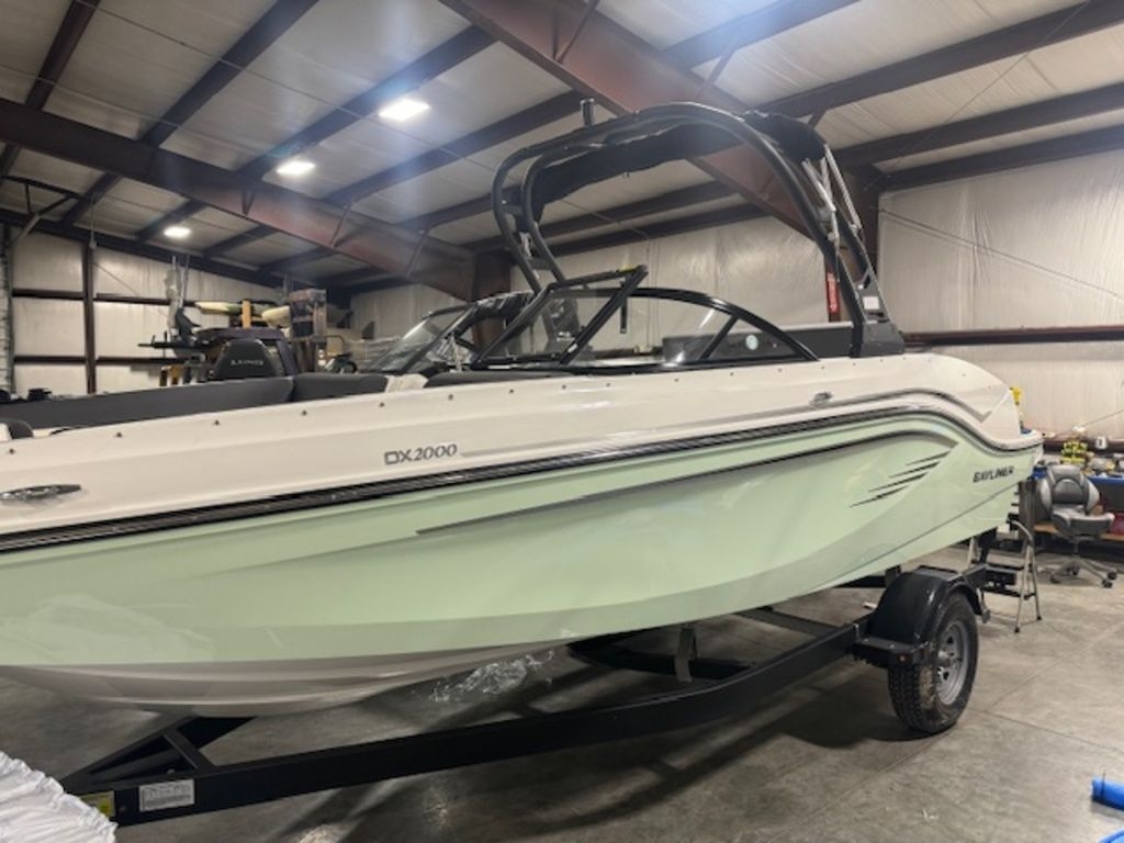 2024 Bayliner DX2000 - Sold Boat
